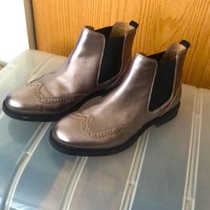 Women’s Hush Puppies booties 7